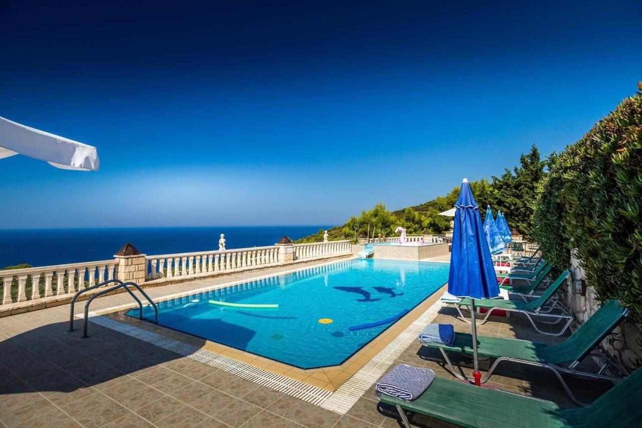 Willa Keri Me Away - Argo'S Summer Poolside Retreats Zewnętrze zdjęcie